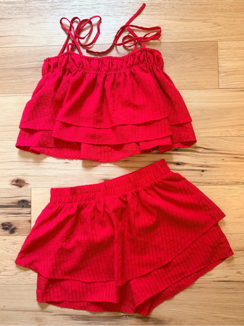 &merci Red Tie Shoulder Set
